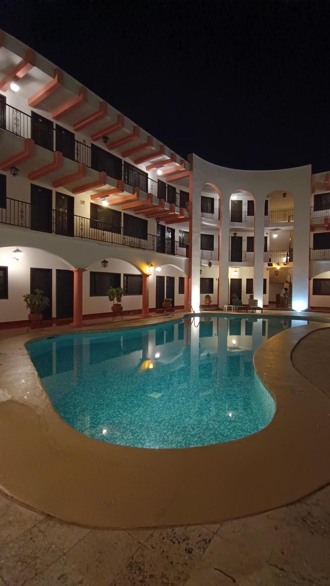 Hotel Zaci Valladolid  Bagian luar foto